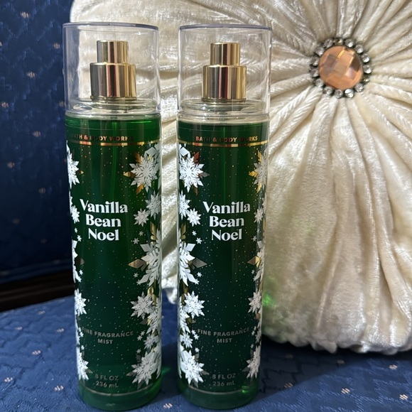 BATH & BODY WORKS SET. . . VANILLA BRAN NOEL SCENT - Picture 2 of 6
